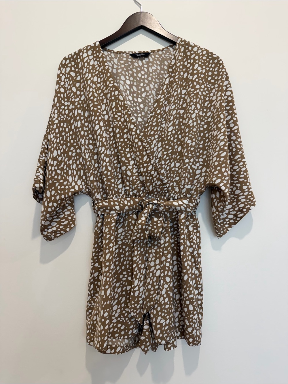 Fashion Brand Beige and White Spotted Tie-Front Belt Romper SZ  S